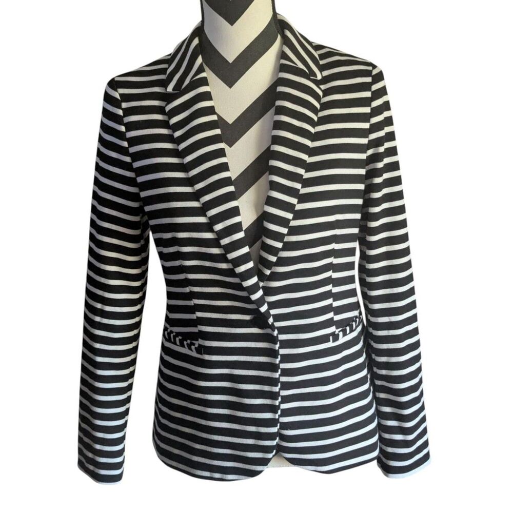 Chico's Black & White Striped Blazer, Size 0 (US S/4)